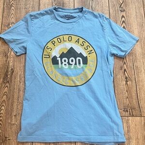 U.S. Polo Assn. Light Blue Denim Co. Tee size medium